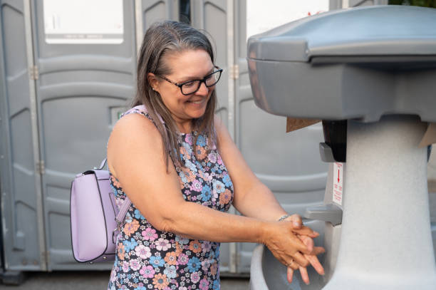 Best Emergency porta potty rental  in Edmonton, KY